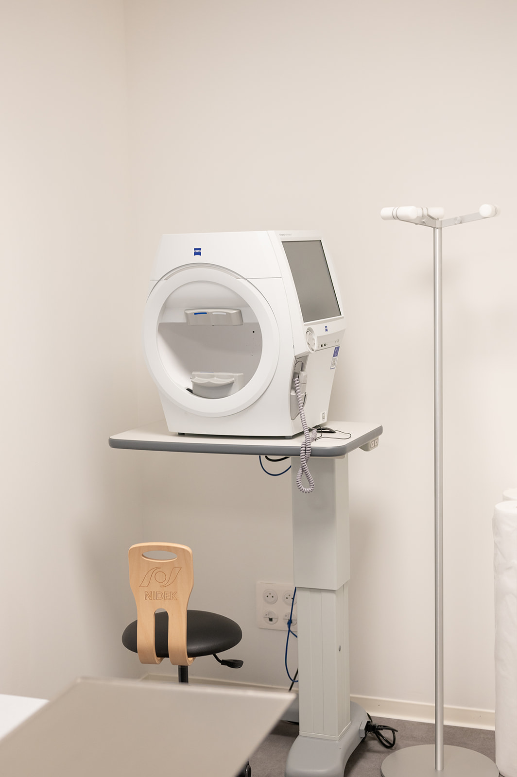 shot of a young man getting his eyes examined with 2026 01 09 10 38 01 utc